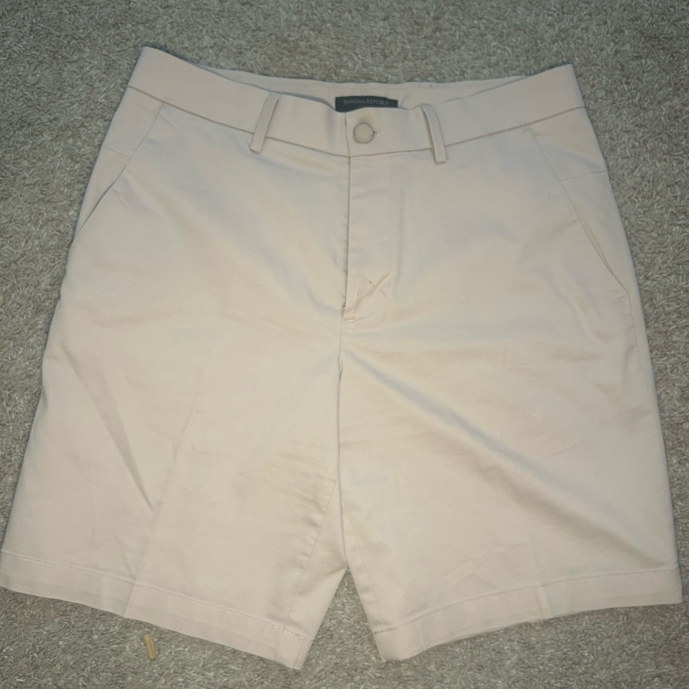 Banana Republic Pale Pink Men's Flat-Front Chino Shorts